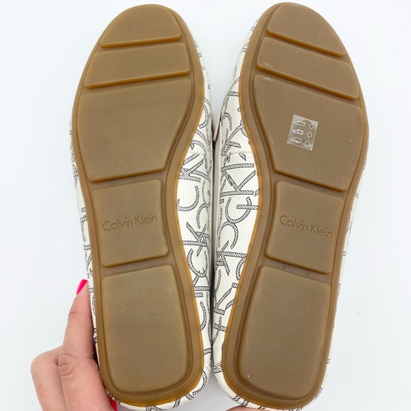New Calvin Klein Women's Lisa Flat Loafers White Logo size 8US - Picture 9 of 9